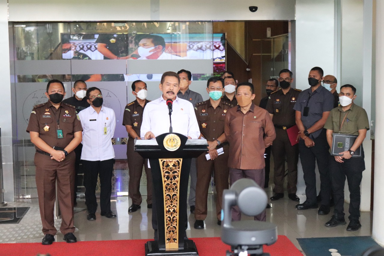 Kejagung Tetapkan 4 Orang Tersangka Dugaan Korupsi Minyak Goreng