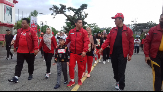 Jalan Sehat Bersama Kejari Kotamobagu dan Pemkab Bolsel