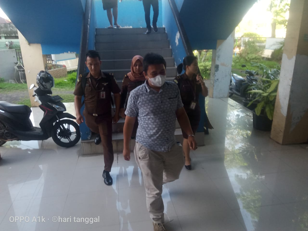 Kejari Bitung Tahan Direktur CV. MR atas Dugaan Korupsi Pembangunan SD Erpak Wangurer
