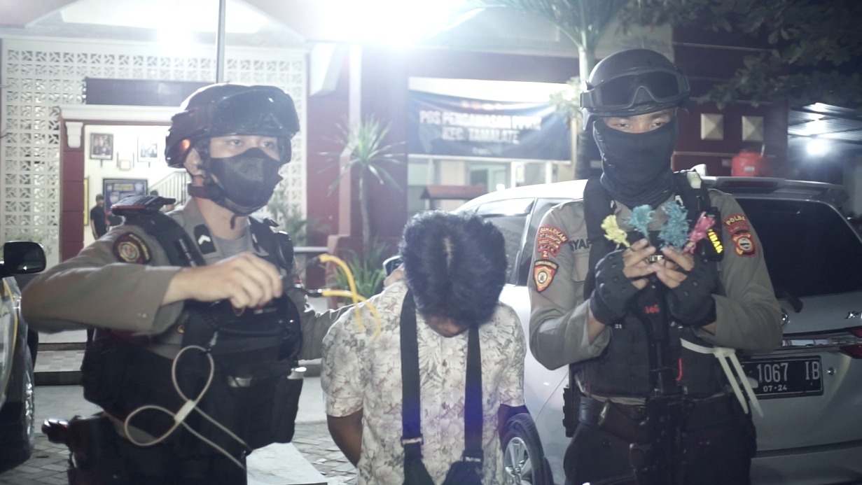 Giat Strong Point UPCR Thunder Presisi Dit Samapta Polda Sulsel Temukan Sekelompok Pemuda Bawa Sajam