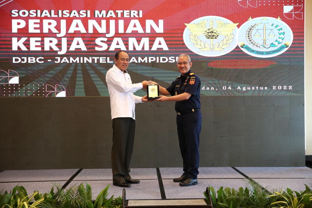 Jampidsus-DJBC Kerjasama: Diharapkan dapat Selaras serta Optimal Selesaikan Perkara Kepabeanan dan Cukai
