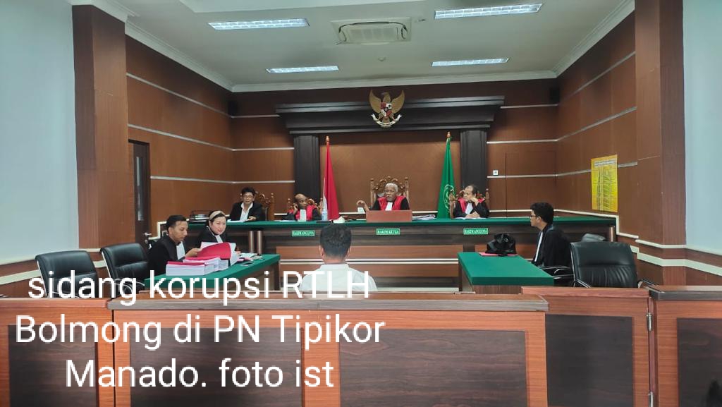 Sidang Korupsi RTLH Bolmong Bambela cs Diperiksa Sebagai Terdakwa