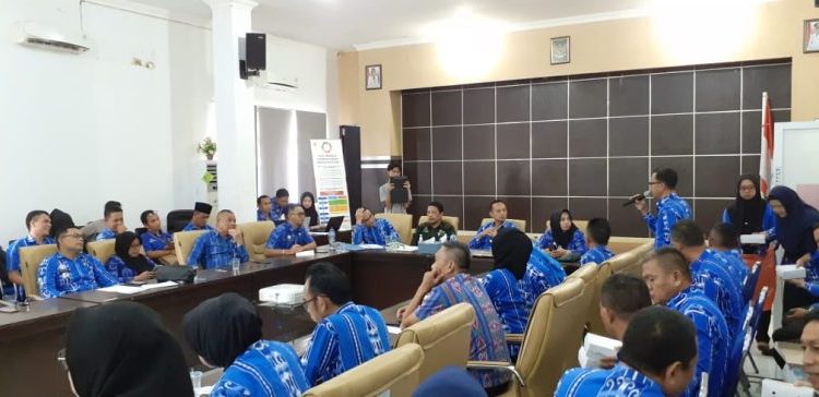 Sekda Sofyan Mokoginta Pimpin Rakor Percepatan Penghapusan Kemiskinan Ekstrim