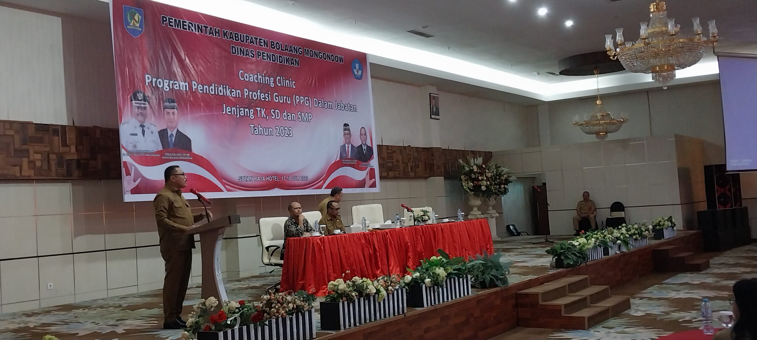 Bupati Limi Mokodompit buka Coaching Clinic Program Pendidikan Profesi Guru (PPG) dalam Jabatan Jenjang TK, SD dan SMP Tahun 2023