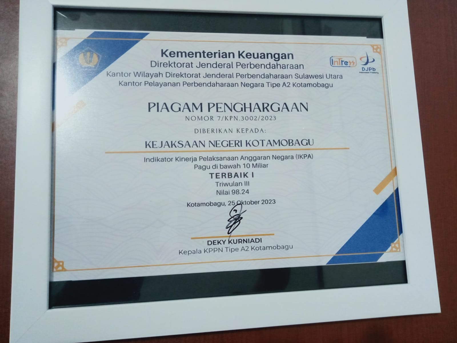 Kejari Kotamobagu Raih Penghargaan Terbaik I IKPA 