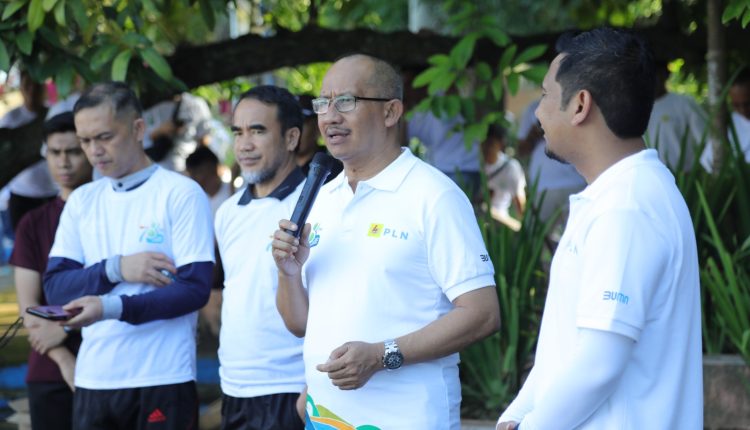 Peringati HLN Pj Wali Kota Ikut Jalan sehat dan Aksi Bersih Lingkungan