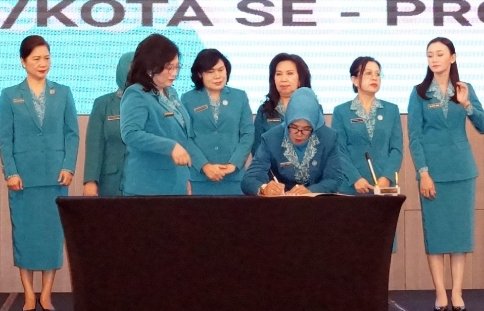 Iryanti Uswanas Dikukuhkan sebagai Ketua Pembina Posyandu