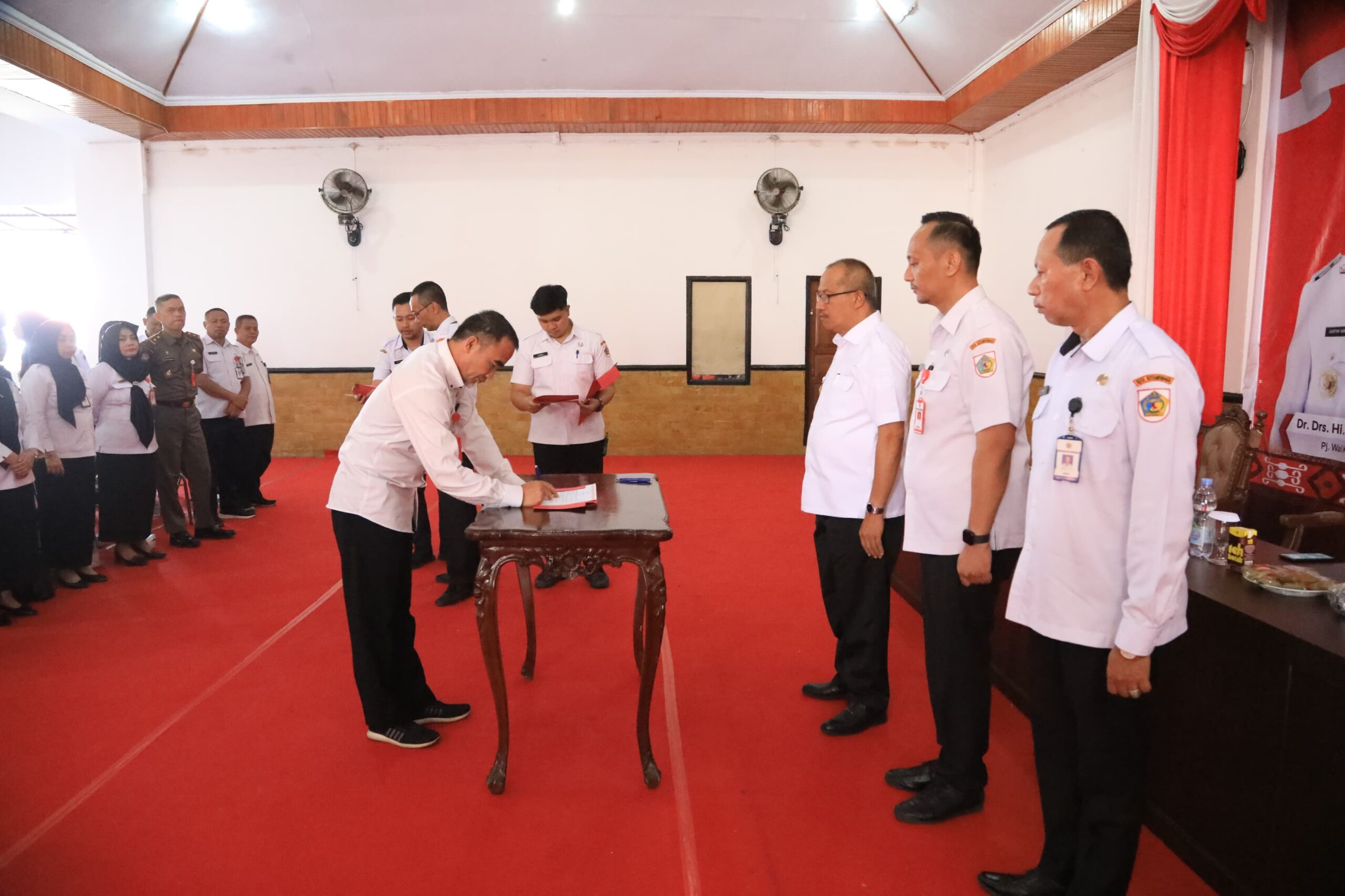 Pimpinan OPD Pemkot Kotamobagu Teken Pakta Integritas 