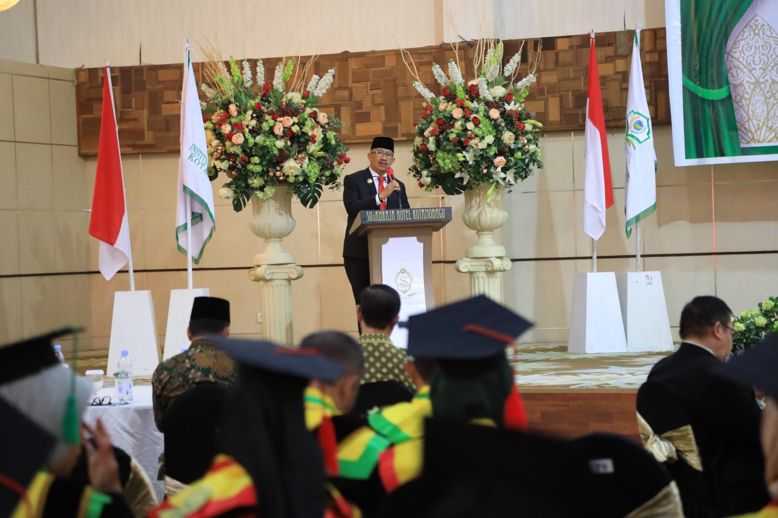 PJ Wali kota Kotamobagu Hadiri Wisuda Mahasiswa Institut Agama Islam 