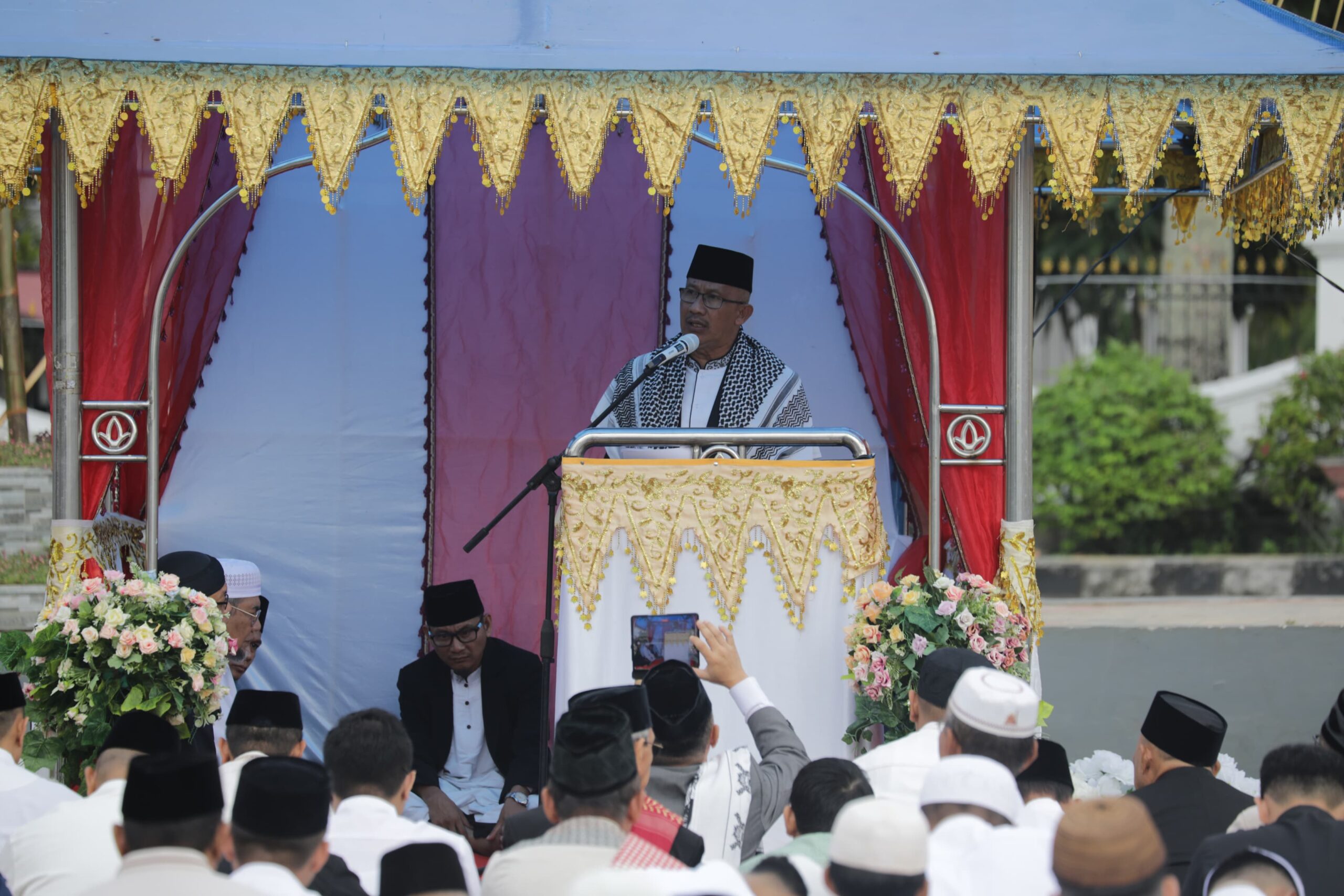 Pj wali kota Asripan Nani Khotib Sholat Idul Fitri 1445 H