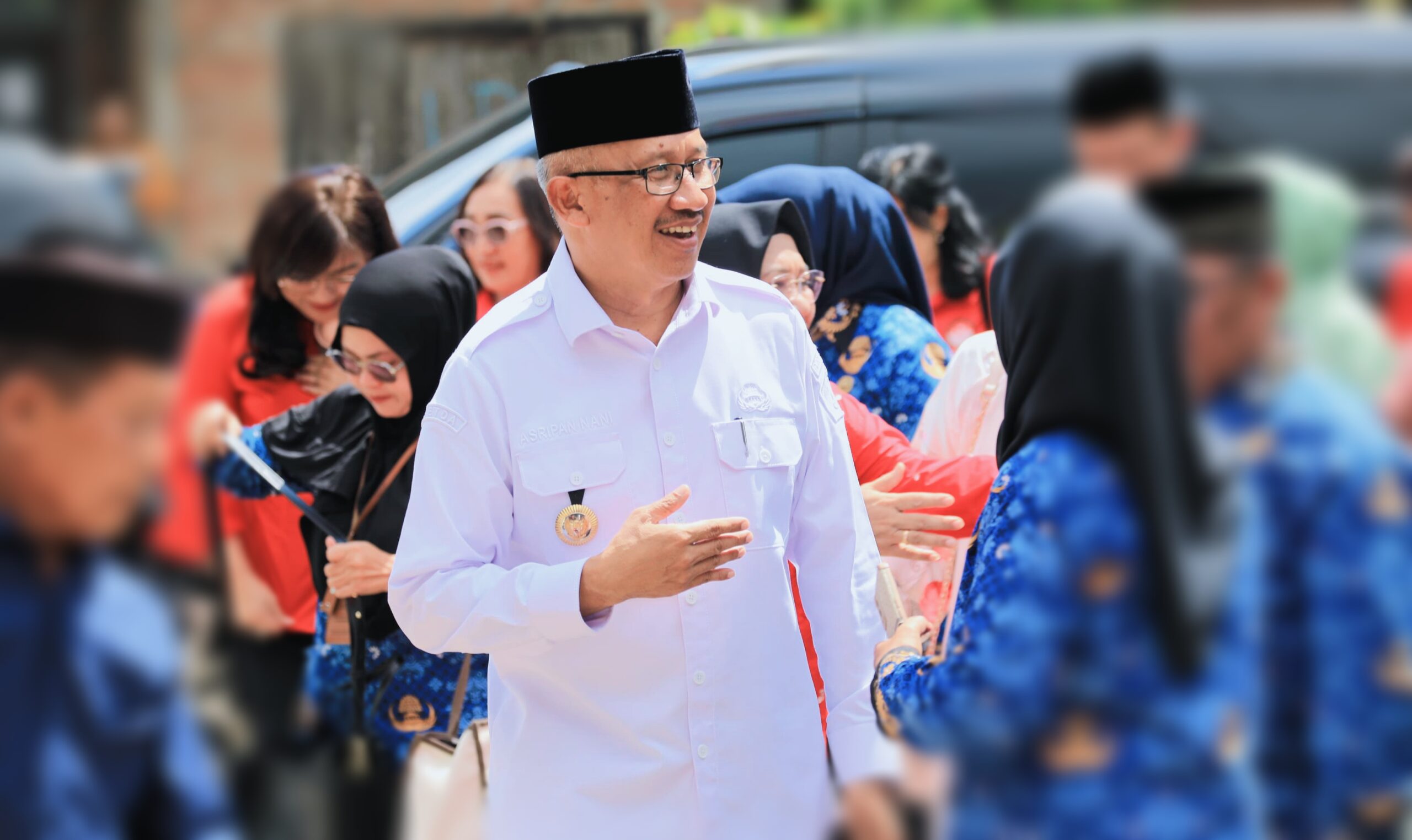 Hadiri Hari Raya Ketupat di Kelurahan Upai Sulawesi Utara, Asripan Nani: Selamat Idul Fitri Minal Aidin Walfaizin