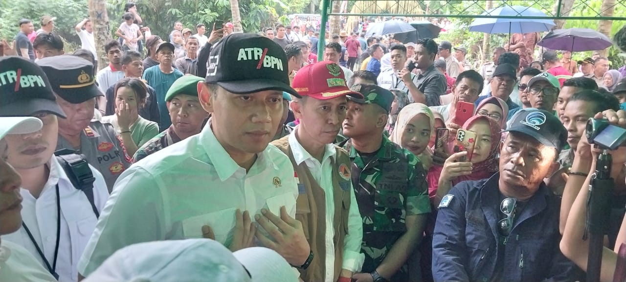 Agus Harimurti Yudhoyono Tinjau Lokasi Relokasi Pengungsi Bencana Gunung Ruang, Iskandar Kamaru : Status Lahan  Clean and Clear