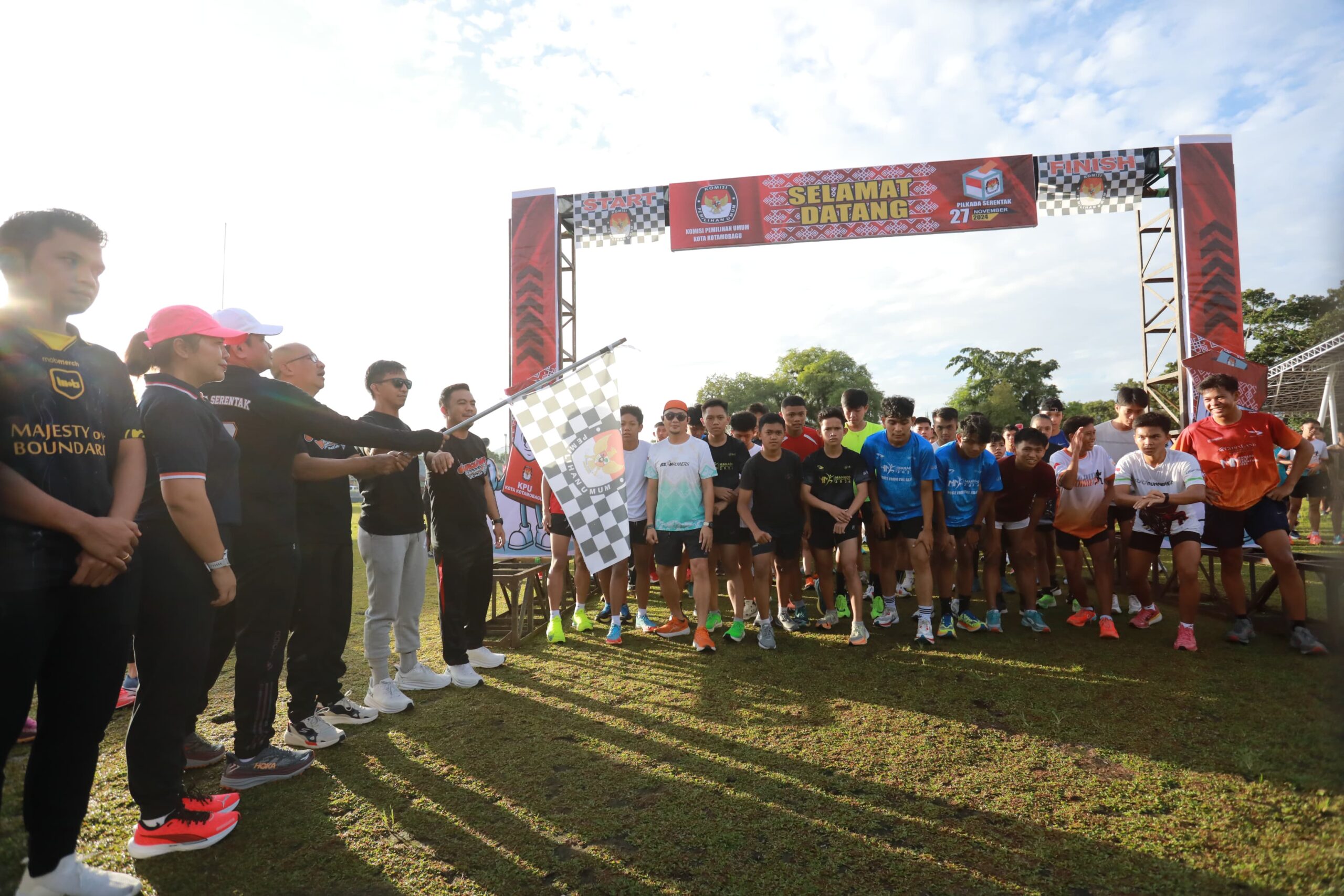 Asripan Nani lepas peserta KPU Run Peluncuran Tahapan Pilkada Kota kotamobagu 2024