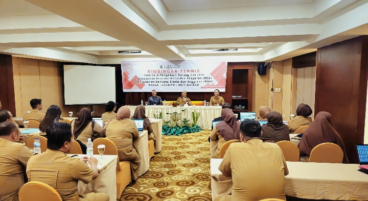 Pj. Wali kota Asripan Nani Buka Bimtek Barang Jasa dan Penyusunan RKA, RBA Badan Layanan Umum Daerah