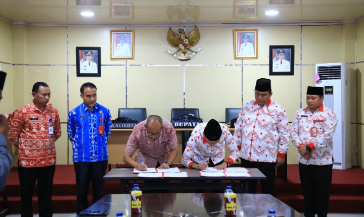 Pj Walikota Asripan Nani – Bupati Bolsel Iskandar Kamaru Tandatangani Kesepakatan Bersama antar Daerah 