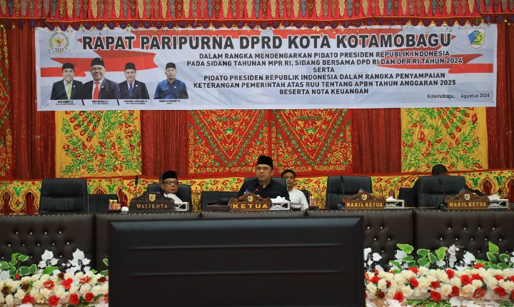 Pj. Wali kota Kotamobagu Abdullah Mokoginta Hadiri Paripurna DPRD 