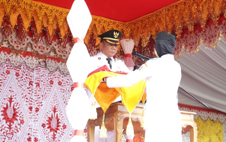 Pj. Wali Kota Abdullah Mokoginta Irup Detik-Detik Proklamasi Kemerdekaan RI ke 79 di Kotamobagu