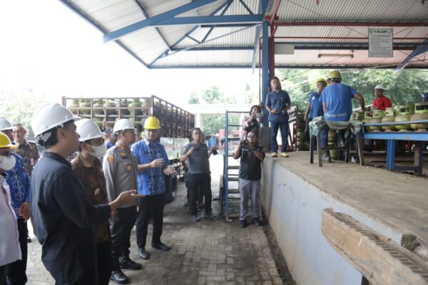 Wali Kota Weny Gaib Pantau Ketersedian Elpiji hingga Harga Bahan Pokok