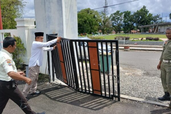 Kajari Elwin Geram Fasilitas Negara Rusak Pasca Keributan di Kejaksaan Kotamobagu 