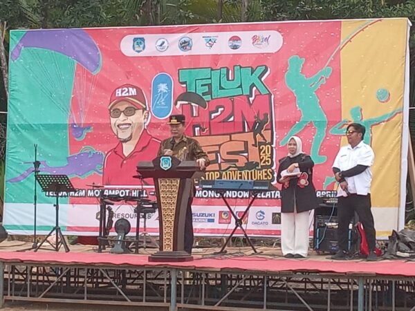 Victor Mailangkay Membuka Iven Teluk H2M Fest One Stop Adventure