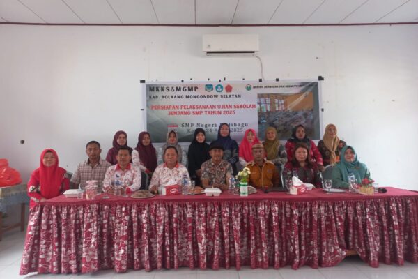 Hadapi Kesiapan Ujian Sekolah, Disdikbud Bolsel Gelar MKKS dan MGMP