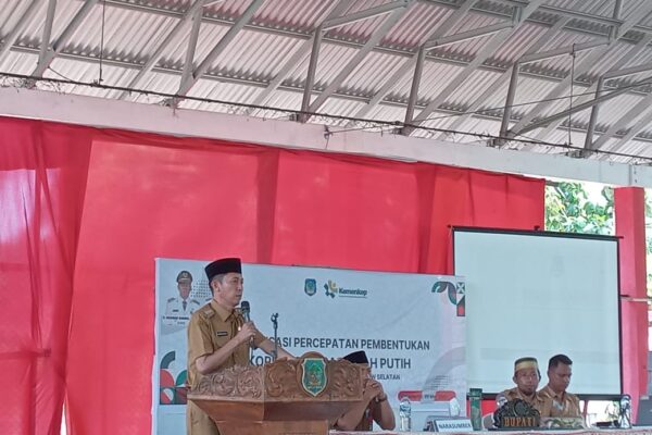 Bupati Iskandar Kamaru Dorong Percepatan Pembentukan Koprasi Desa Merah Putih