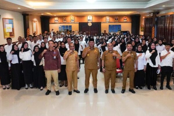 Tinjau Langsung Seleksi PPPK Tahap Dua, Ini pesan Wabup Deddy