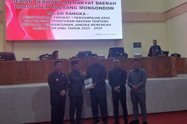 DPRD Bolmong Gelar Paripurna dalam Rangka Pembicaraan Tingkat I Ranperda RPJMD Tahun 2025 – 2029