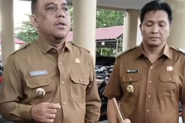 Yusra Alhabsyi – Dony Lumenta Intruksikan Sekolah Tekan Biaya Seragam Siswa