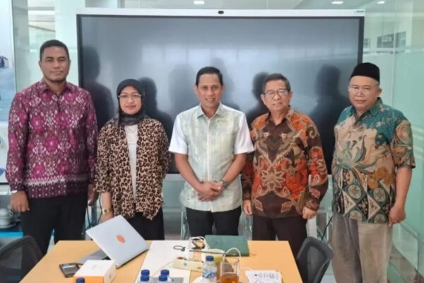 Wali Kota Weny Gaib Kunjungi UNUSIA
