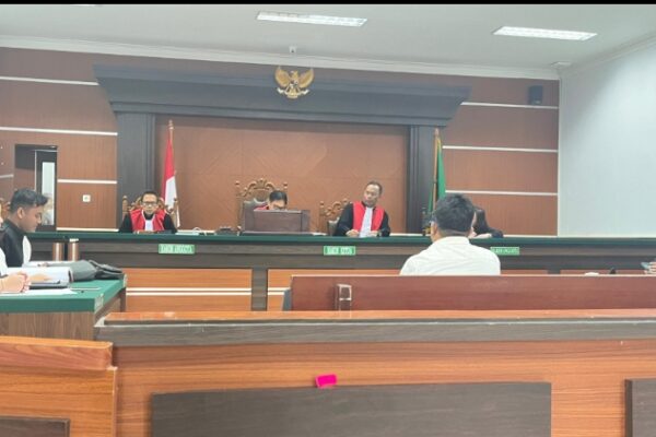 Dugaan Kasus pemerasan, Jaksa Tuntut Eks Kadis PMD Bolmong 7 Tahun Penjara