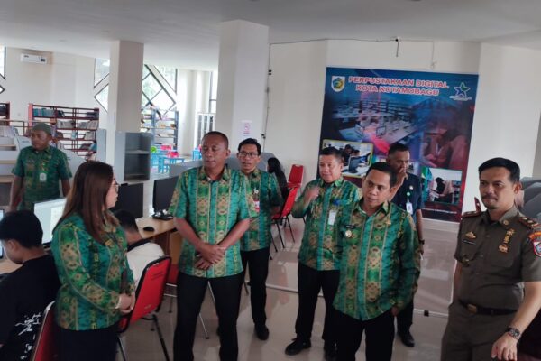 Wali Kota Weny Gaib Lakukan Sidak di Sejumlah Instansi Pemerintah