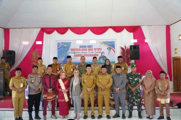 Pisah Sambut Camat Posigadan Di Warnai Adat Lokal Mopotulungo wau To’opu