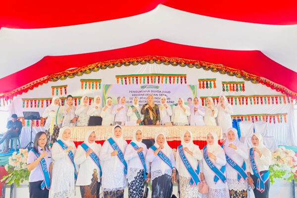 Ketua TP PKK Kalsum Alhabsyi Lantik Bunda PAUD di Dumoga Barat