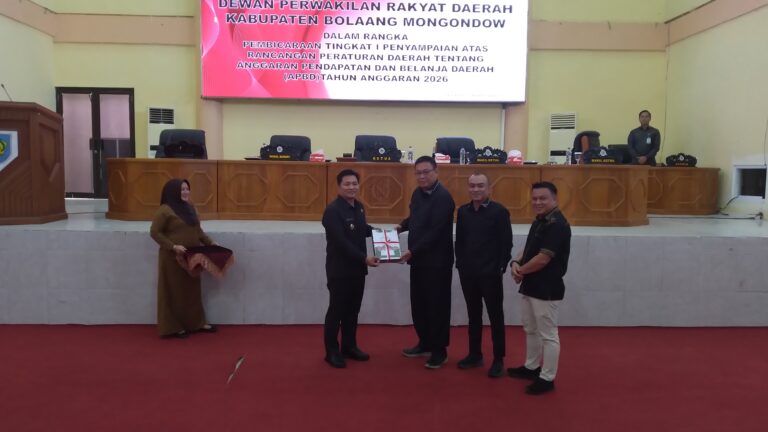DPRD Bolmong Rapat Paripurna dalam Rangka Pembicaraan Tingkat I atas Ranperda APBD Tahun 2026