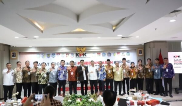 Wali Kota Weny Gaib ikuti Rakor bersama Komisi Pemberantasan Korupsi