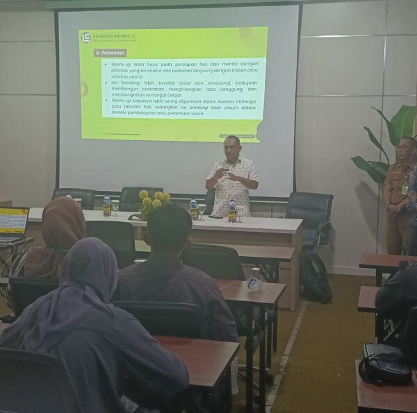 Tingkatkan Mutu Pendidikan, Bupati Yusra Alhabsyi Monitoring TOT Guru Mapel Bahasa Inggris