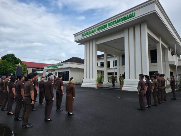 Peringatan Harkodia di Kotamobagu, Kajari Saptono Bacakan Amanat Jaksa Agung 
