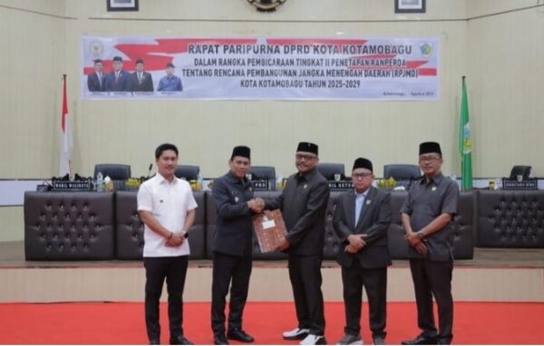 Ranperda Ditetapkan, Wali Kota Weny Gaib Apresiasi DPRD Kotamobagu
