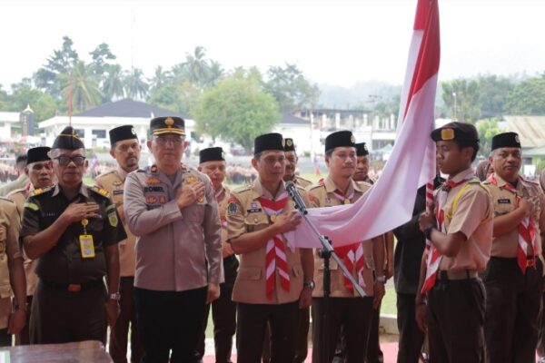 Walikota Weny Gaib Pimpin Upacara Peringatan Hari Gerakan Pramuka 