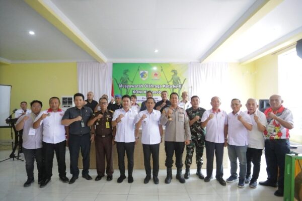 Walikota Weny Gaib bersama Wakil Rendy Mangkat hadiri Musorkot KONI