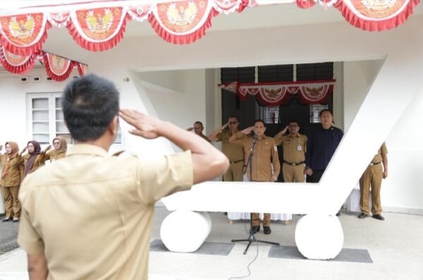 Wali Kota Weny Gaib Pimpin Upacara Peringatan Hari Olahraga Nasional
