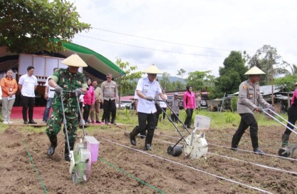 Wali Kota Weny Gaib hadiri Penanaman Jagung Serentak oleh Polres Kotamobagu