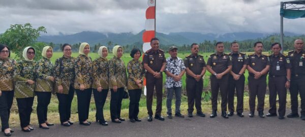 Bupati Yusra Alhabsyi sambut Kunjungan Kerja Kajari Sulut Jacob Hendrik Pattipeilohy