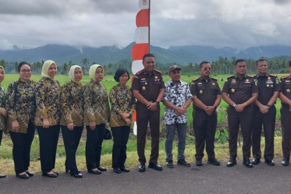 Bupati Yusra Alhabsyi sambut Kunjungan Kerja Kajari Sulut Jacob Hendrik Pattipeilohy